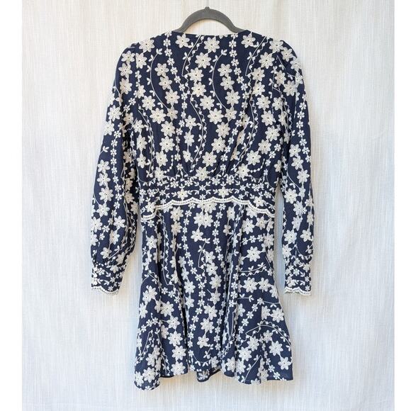 Sézane Ilona Navy Floral Print Embroidered V-neck Mini Dress, size 40/L - Picture 3 of 11